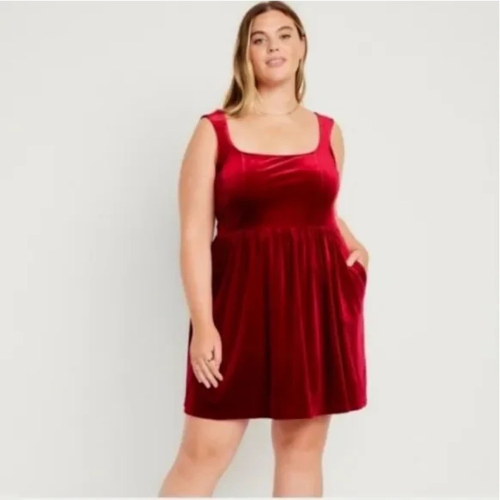 Red Velvet Sleeveless Dress